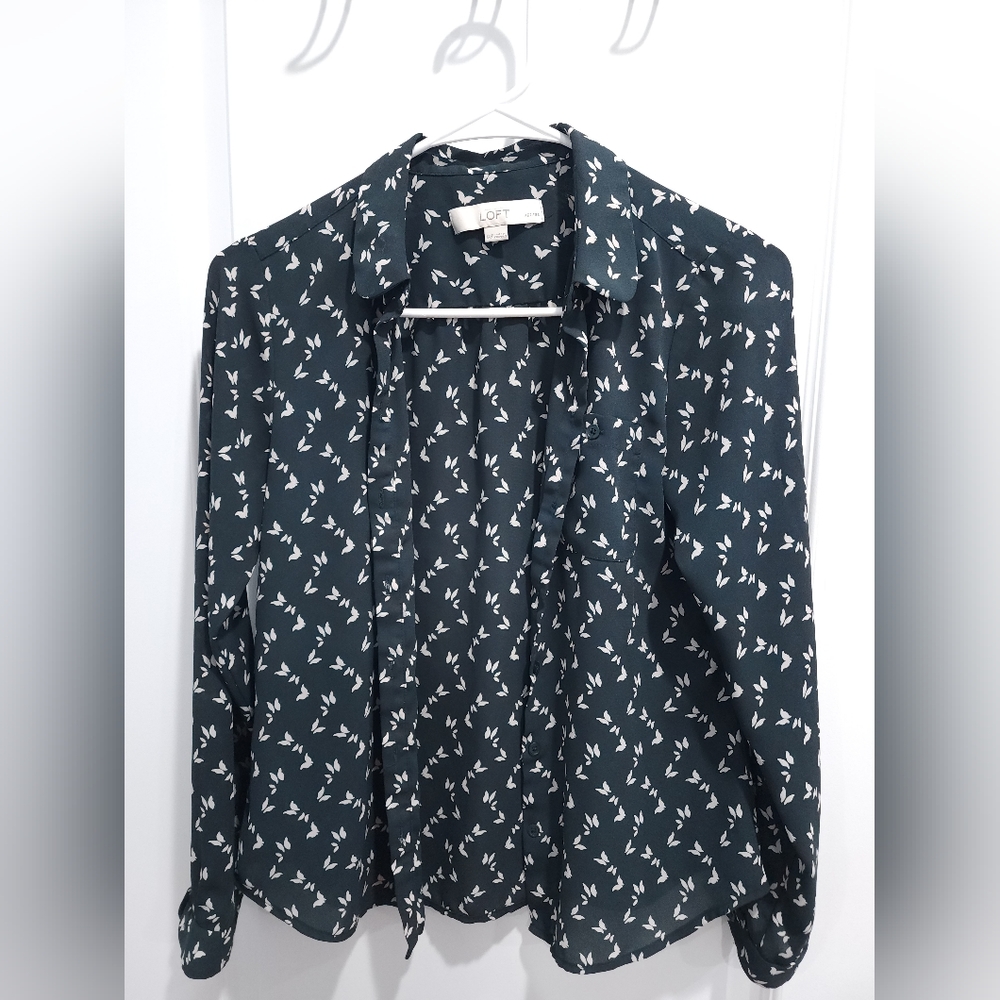Loft shirts, Blouse, butterfly pattern, Size XXS